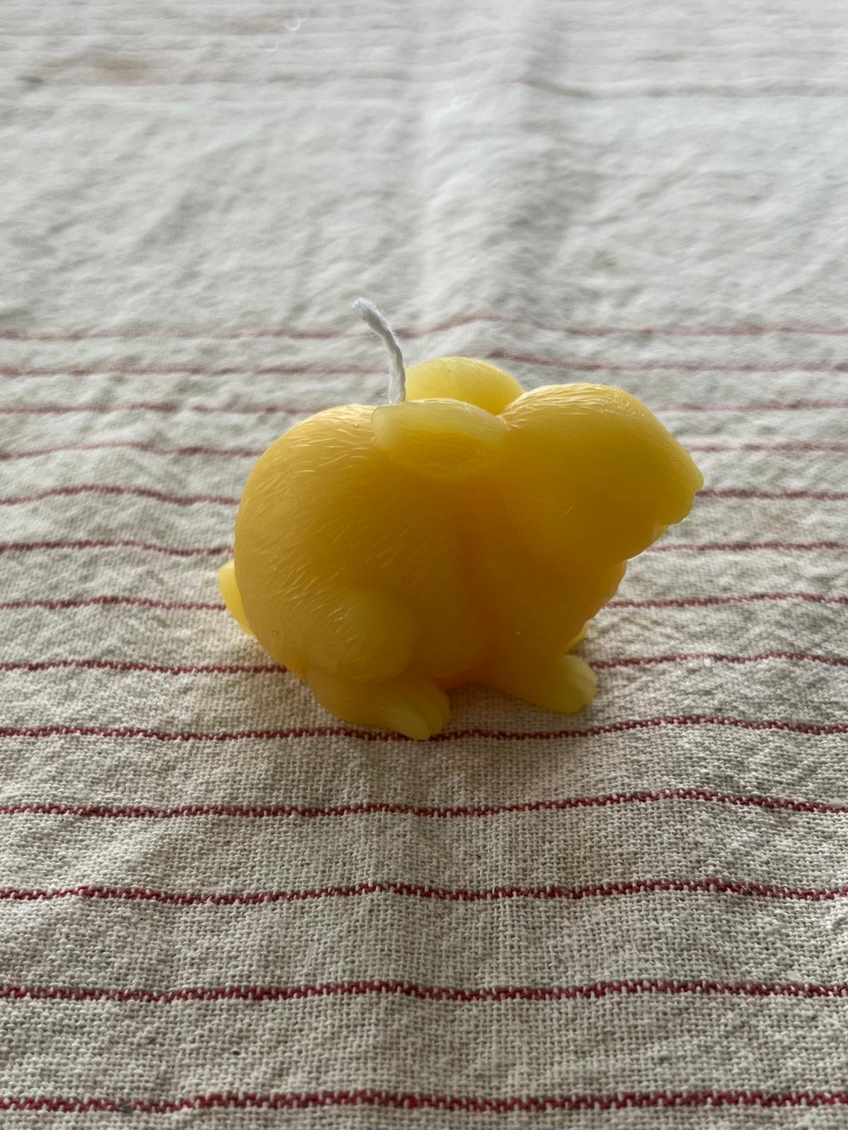 Bunny beeswax candle