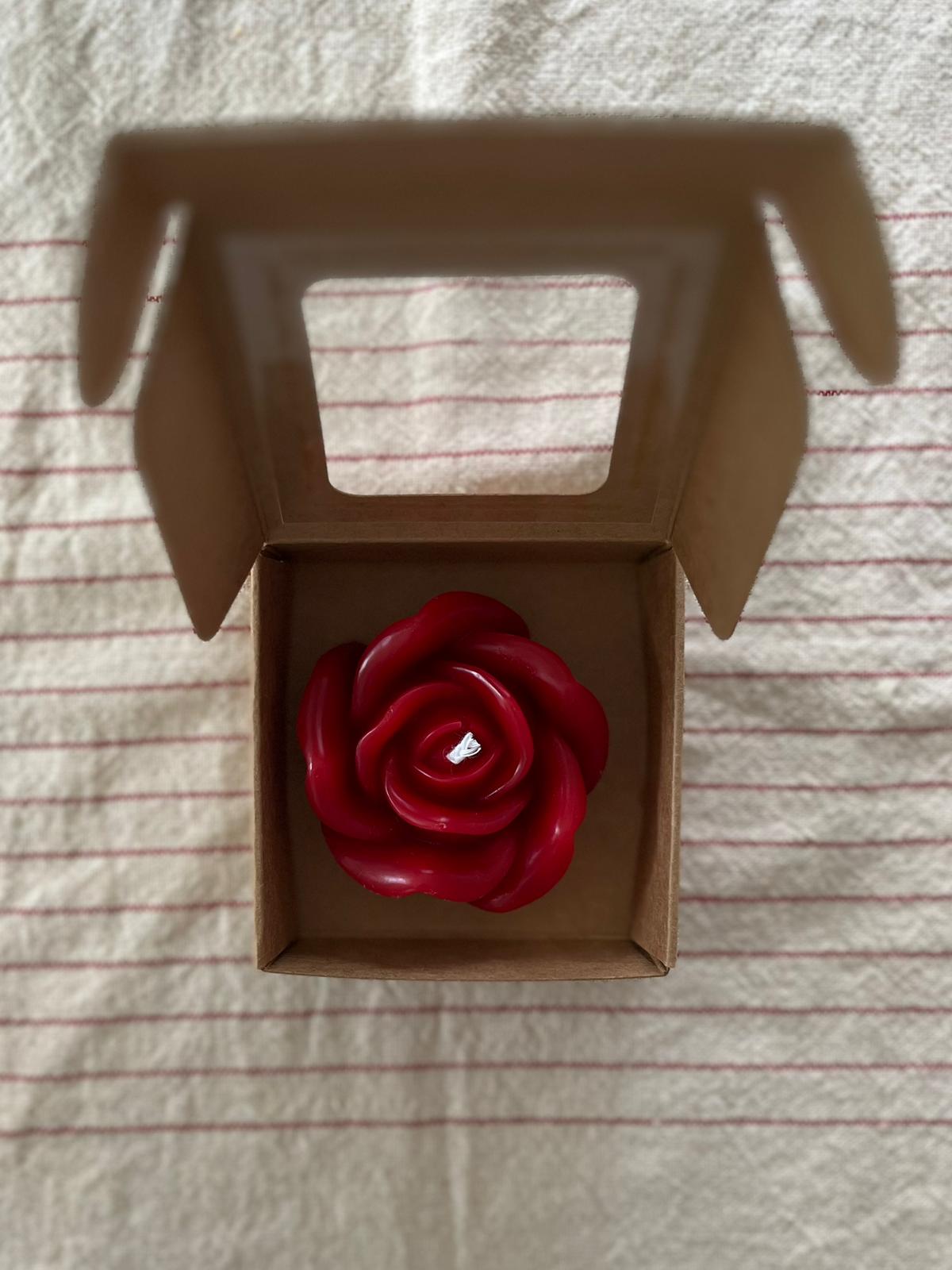 Beeswax red mini rose candle