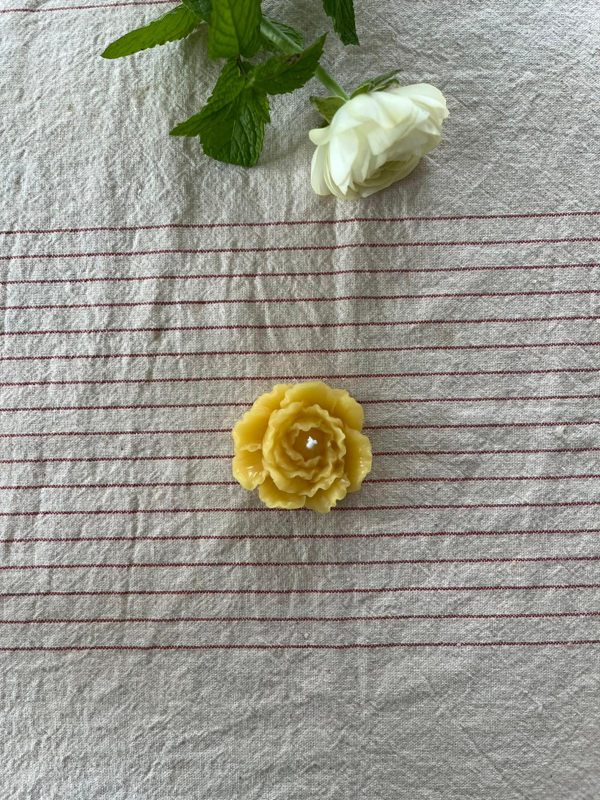Peony mini beeswax candle